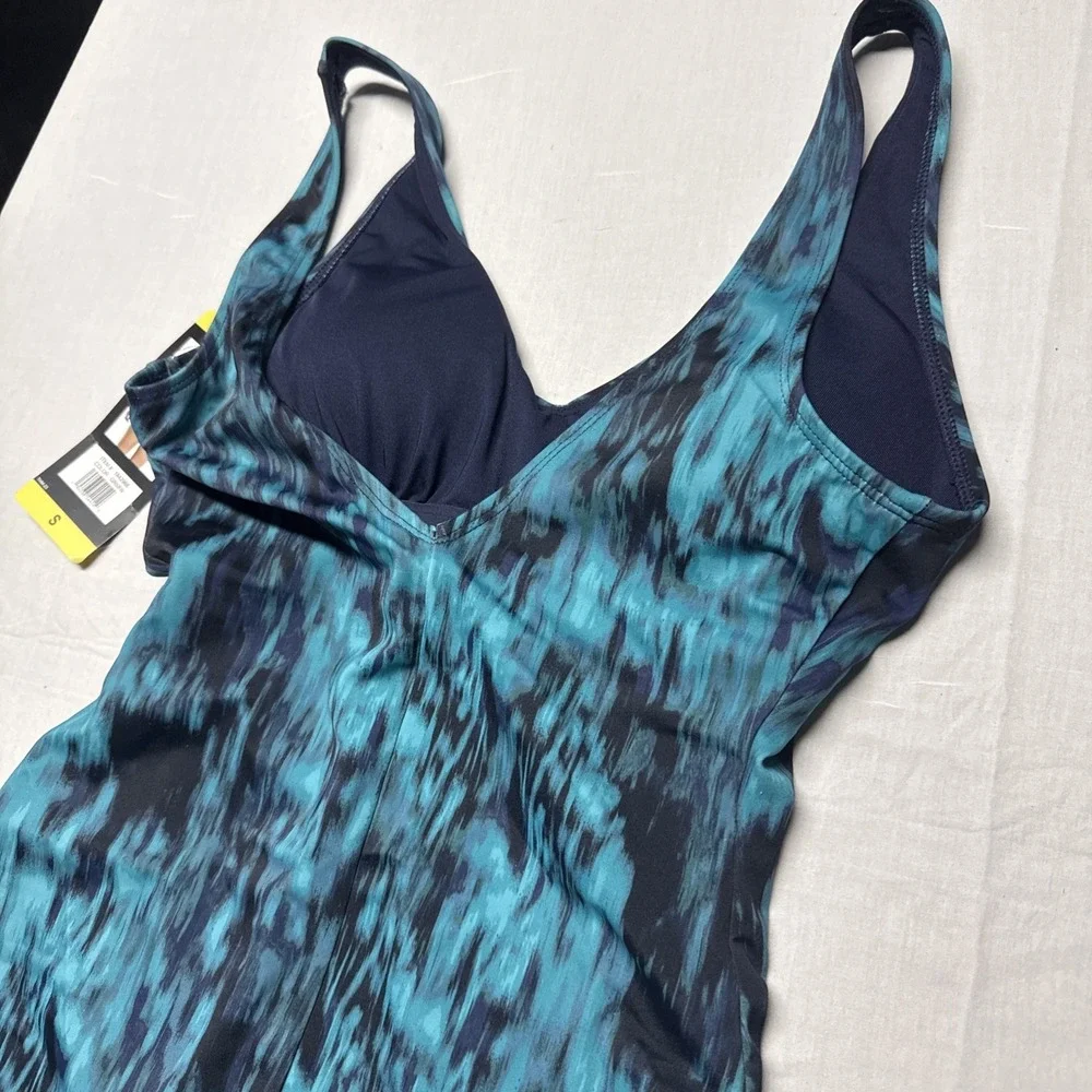 TYR Women's One-Piece Swimsuit, Green, Size S